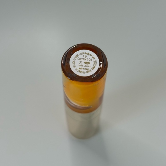 Mini Clarins Lip Comfort Oil 01 Honey 🍯 - Picture 3 of 3